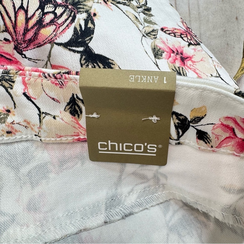Chico’s Girlfriend Slim Leg Ankle Pants White with Pink Flowers and Butterflies - Picture 7 of 8
